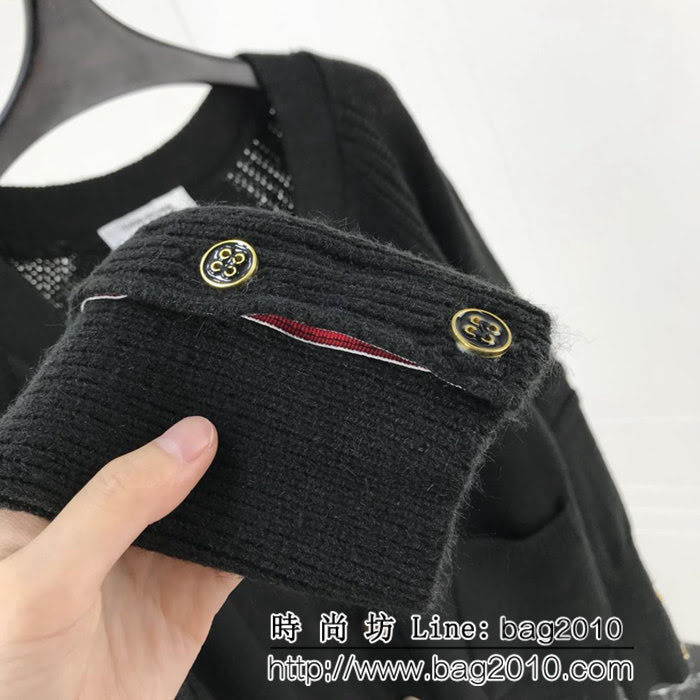 THOM BROWNE湯姆布朗 18ss秋冬新款 背後扣子 圓領羊毛混紡開衫毛衣 情侶款 ydi1762